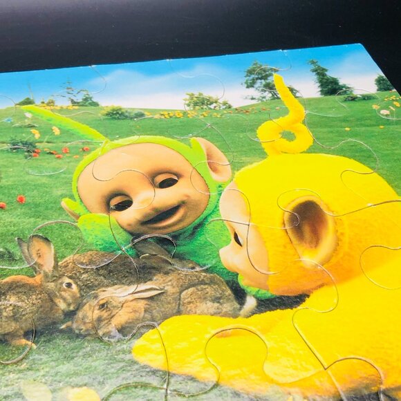 Vintage 1998 TELETUBBIES 24 piece Jigsaw Puzzle + 2 Unopened Y2K McDonalds Toys - Picture 4 of 11